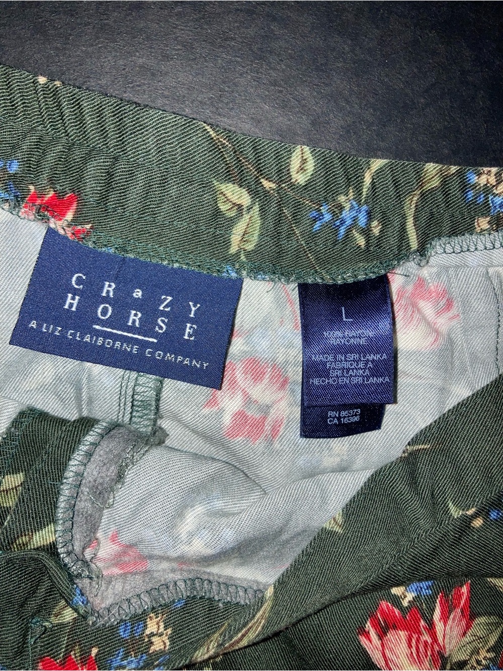 Vintage Green Floral Skirt - Picture 4 of 5